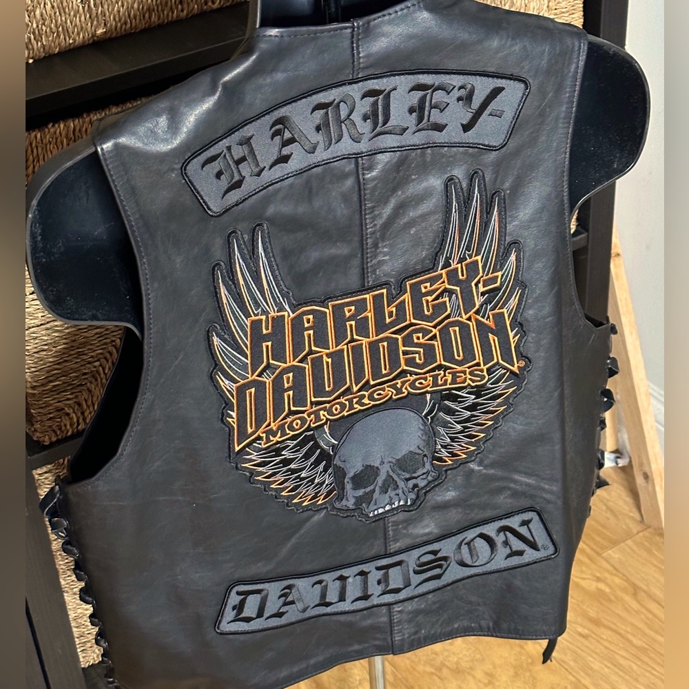 Kelly’s Custom Leather-vest